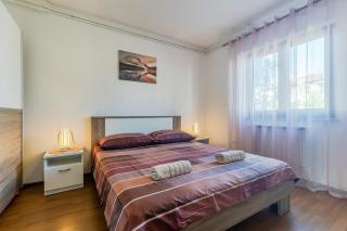 Apartments with parking space Porec - 22124 - Poreč (Parenzo) - 1