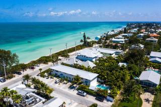 Bay Breezes at Bayside Bungalow - Anna Maria - 0
