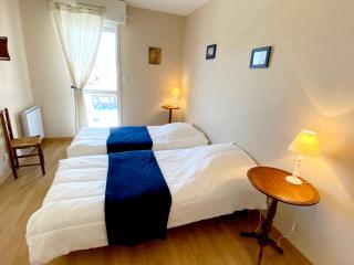 Appartement Charmant avec Garage à 400 m de la Plage - FR-1-92-738 - 1