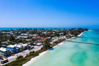 Barefoot by the Bay at Bayside Bungalow - Anna Maria - 0