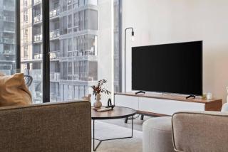 Central 1BR Southbank Apartment - 3