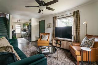 12-mins walk to ND - BBQ I Old Money Sports Glam - Pet Friendly! - South Bend - 9