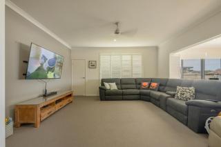 Sangard - LJHooker Yamba - Yamba - 2