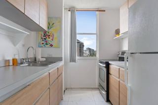 Marina Beach 2 Bd Oceanfront Pool Parking - 6