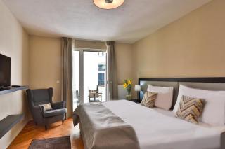 James Hotel & Apartments - Praga - 6