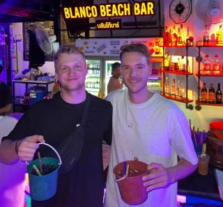 Blanco Beach Bar Hostel - Phi Phi Don - 5