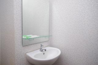RedDoorz Apartment near Exit Toll Colomadu - Solo - 5