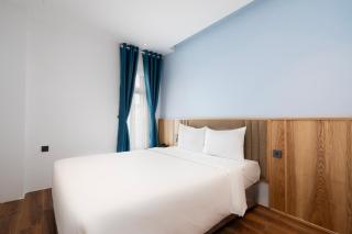 Haven Hut Riverside Hotel - 1