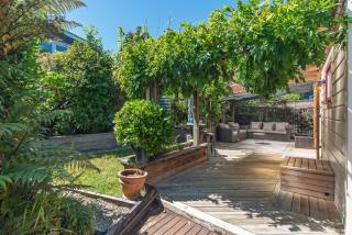 Birdsong Cottage - 1