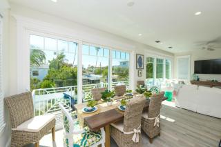 Coastal Queen - 6