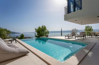 Deluxe Villa Nitia with 4 bedrooms 550m from sandy beach - Duće - 0