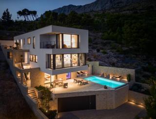 Deluxe Villa Nitia with 4 bedrooms 550m from sandy beach - 0