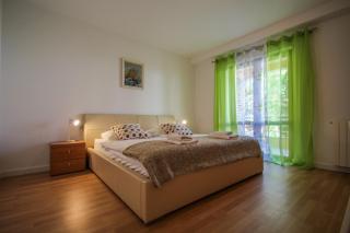 Alenka Green - Novigrad - 1