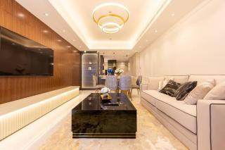 Unique Fully Renovated 2BR+study on Marina - Dubái - 1