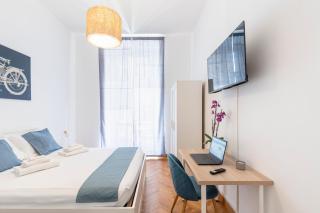 Hostly - Michelangelo Suite Midtown-Center of Rome - Rome - 1