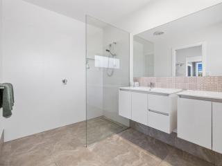 The Beachside Sanctuary -500m from Beach with Pool & Heated Spa - Casuarina - 2