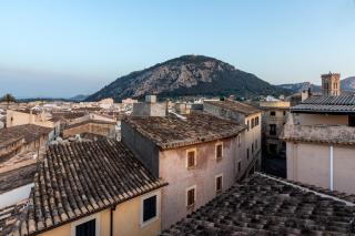 Historic Pollensa Townhouse Casa Roca Horta 4 Bedrooms Sun Terrace Town Mountain Views - 6