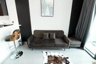 Stunning One Bedroom Near Business bay Metro by Ezytrac Vacation homes - Dubai - 1