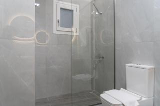 Nisimos Modern Apartment - 3