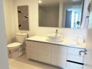 Miami Beach 1B/1B Incredible View apartment with Kitchen - Hallandale Beach - 3