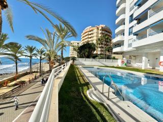 Seaside Oasis with Mountain Views - EaW Homes - Marbella - 0