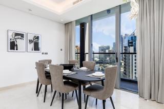 Maison Privee - Classy Urban Retreat with Amazing Dubai Canal Views - Dubái - 5