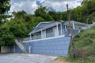 Serenity Traditional House - 8