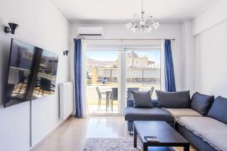 Charming 2 Bdrm Glyfada Getaway - Atene - 3