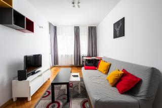 Rondo ONZ Red & Yellow Apartment - Warsaw - 0