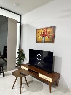 DATUM JELATEK by PakPin offers Bed & Sofa Bed WiFi 50" TV Netflix - Kuala Lumpur - 6