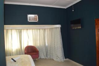 Skypz Lodge - Johannesburg - 4