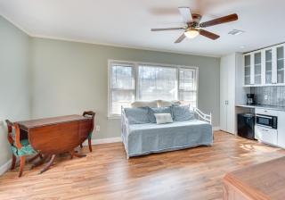 Lake Hartwell Retreat with Deck and Private Dock! - Anderson - 2