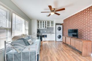 Lake Hartwell Retreat with Deck and Private Dock! - Anderson - 1