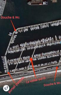 Nuit insolite à bord d'un voilier en plein centre ville de Sète Vue mont saint clair et Théâtre de la Mer - Sète - 6