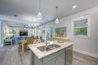 Seahorse Cottage - Holmes Beach - 2