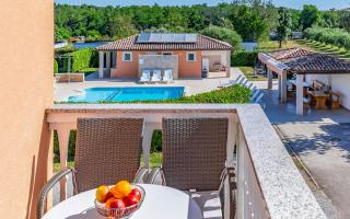 Apartments Rocco 1 - Banjole - 2