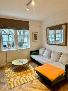 Bright and Airy Two Bedroom Apartment - Londra - 9