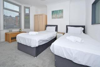 Ernest House - By Sigma Stays - Crewe - 9