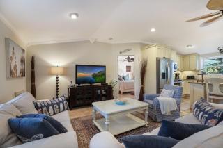 North End Chic - Anna Maria - 3