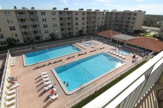 Visit this top floor property located on the no-drive beach with 2 complex pools! - New Smyrna Beach - 4