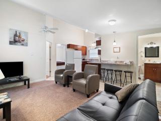 The Riesling Cottage - GOTL Strip - Cozy & Quaint - 3