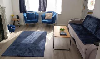 Gresham Home - close to ExCel, contractors, relocators, paid parking - 7