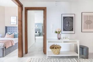 LuX Marasi Moods 2BD 7PX Burj Khalifa & Canal views - 8