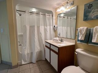 1604 N Ocean Blvd, 0703 - Ocean Front Sleeps 6 - Myrtle Beach - 4