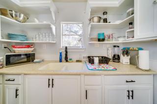 Cozy Bandera Cottage with Medina River Access! - Bandera - 4