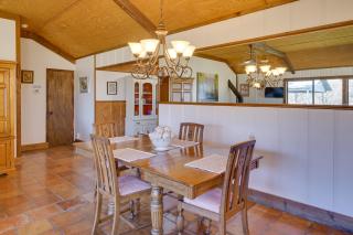 Quiet Bandera Country Home with Medina River Access! - Bandera - 4