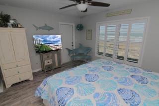 Oceanfront ground floor patio with unbelievable views! Complex has amenities for the whole family! - New Smyrna Beach - 8