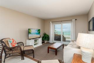 Fabulous Ocean and Pool Views From Balcony & Located on No-Drive Beach - New Smyrna Beach - 7