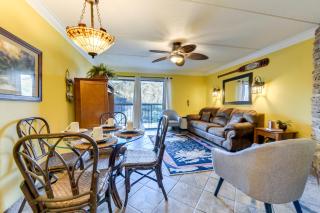 Downtown Gatlinburg Condo with Community Pool! - Gatlinburg - 0