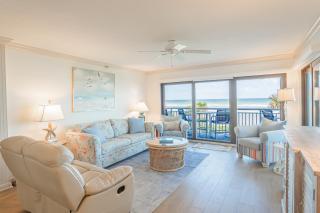 Oceanfront views on no-drive beach with complex pool! - New Smyrna Beach - 1